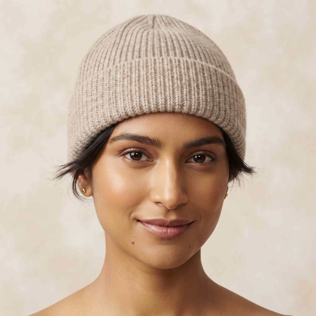Women's undyed cashmere beanie, natural melange in Oatmeal Melange - view 2
