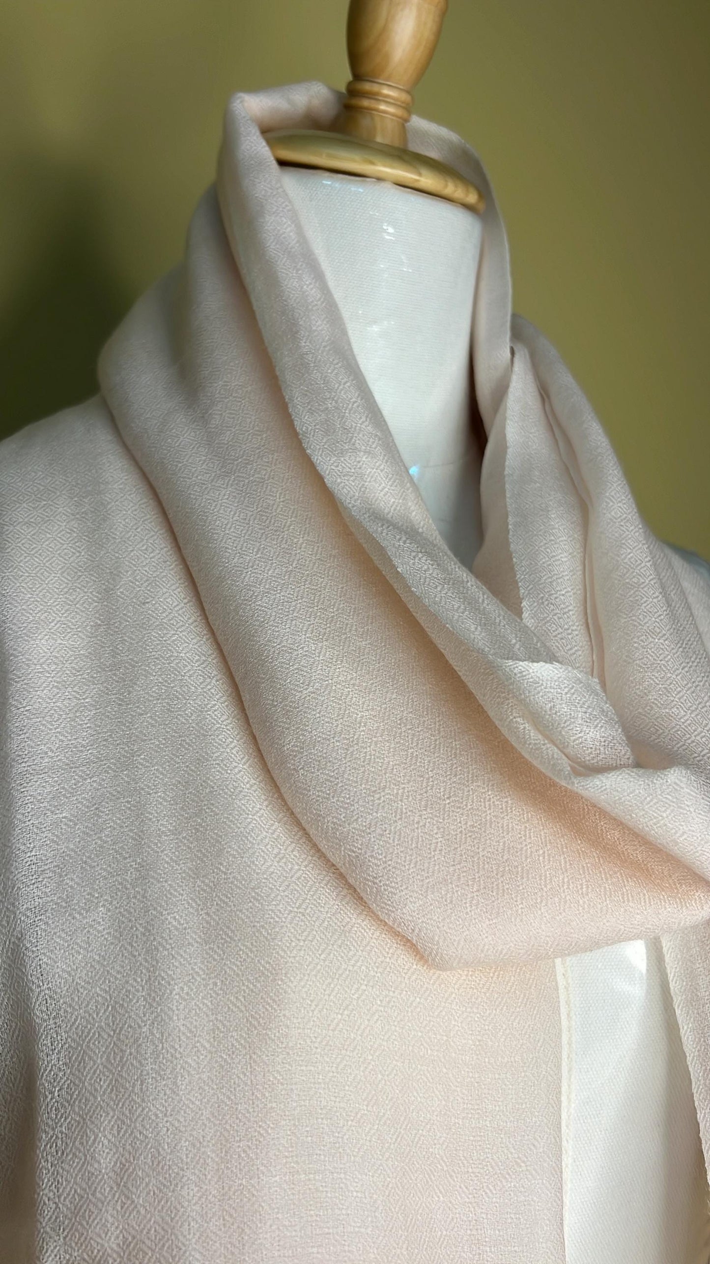 100% Pure Himalayan Cashmere Pashmina Shawl - Annapurna Pearl Pink