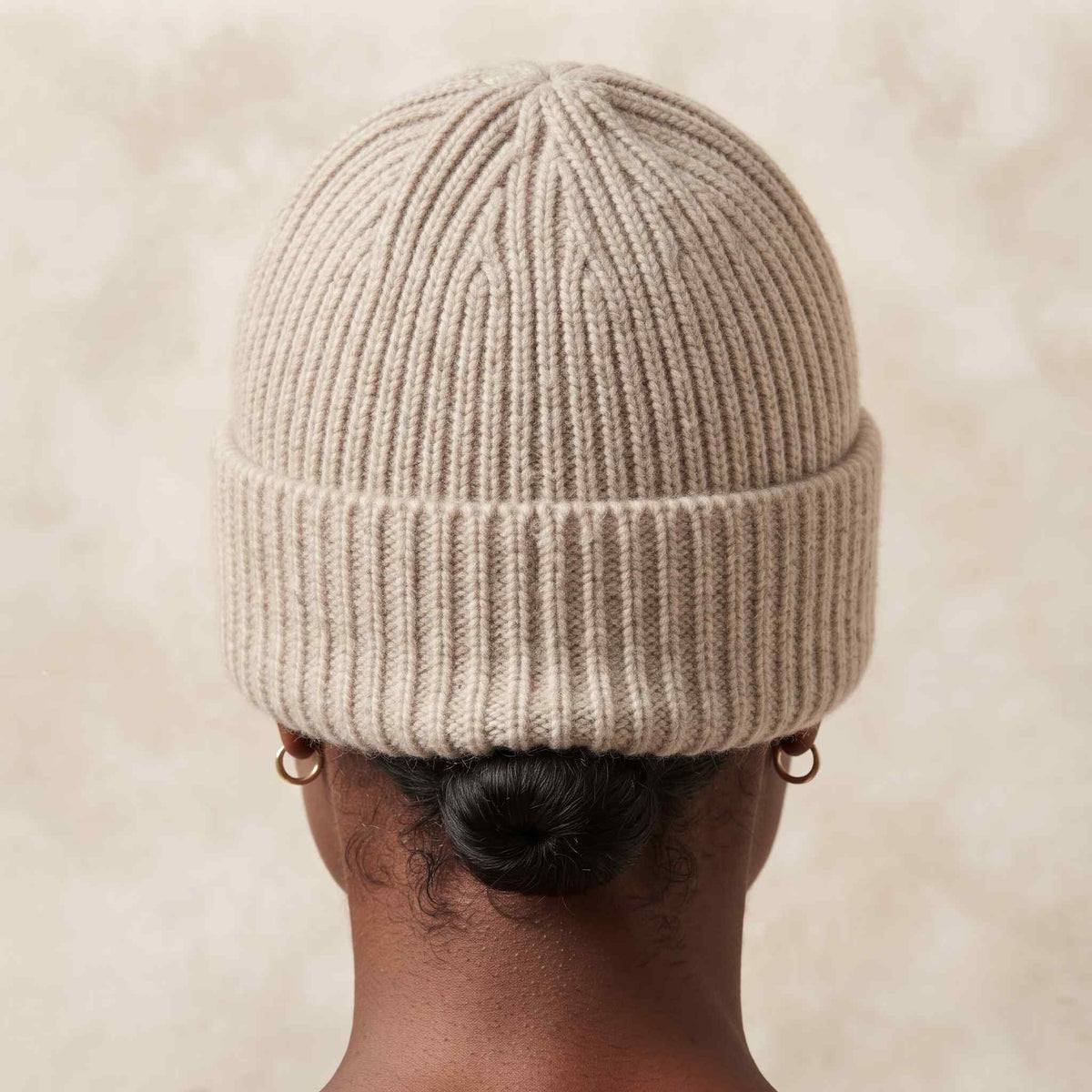 Women's undyed cashmere beanie, natural melange in Oatmeal Melange - view 3