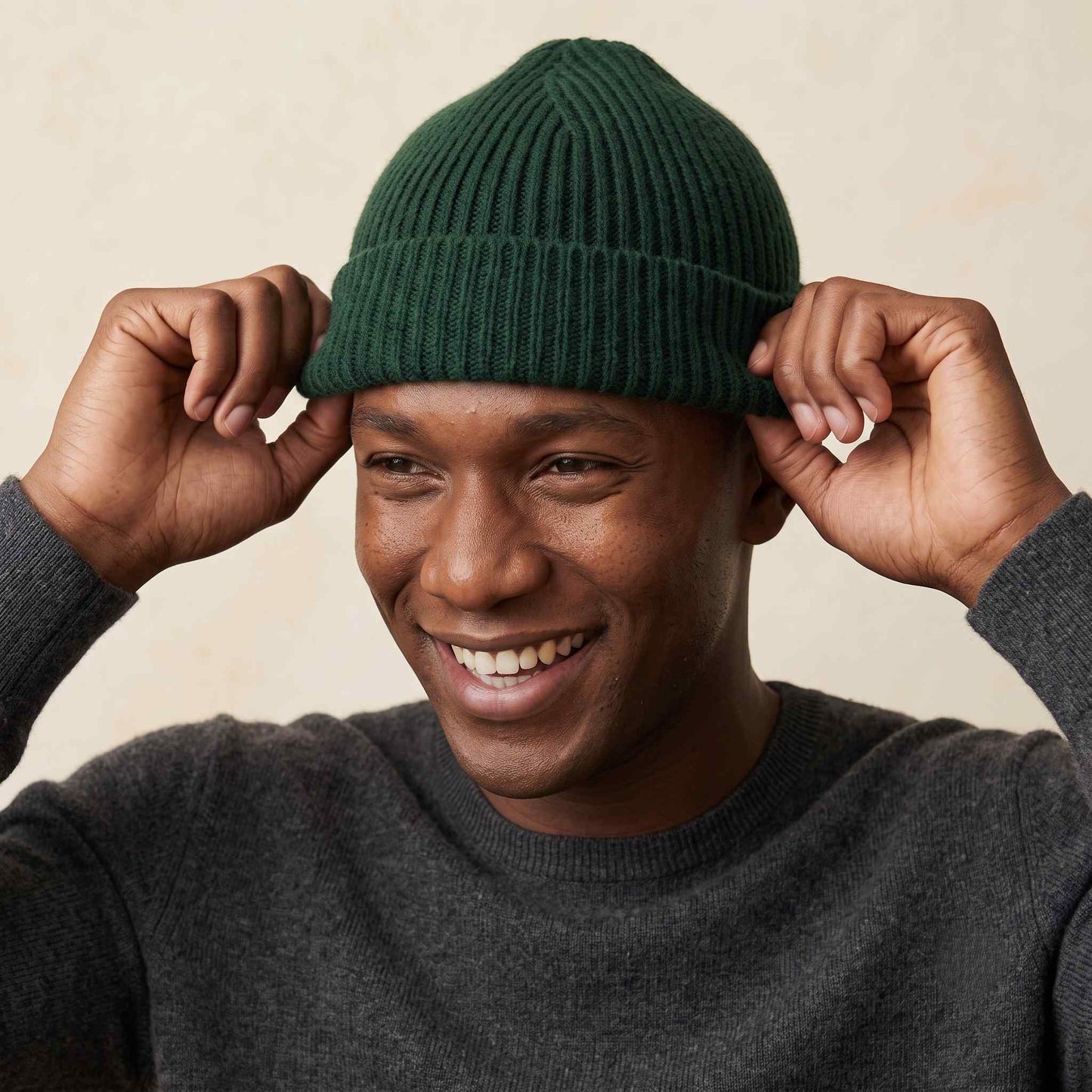 Men's hand-knit ribbed cashmere beanie, Noma in Pine - view 3