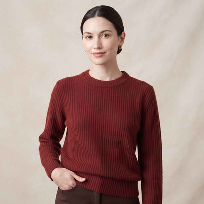 Women's heavyweight ribbed cashmere crewneck sweater in Red Wine — view 3