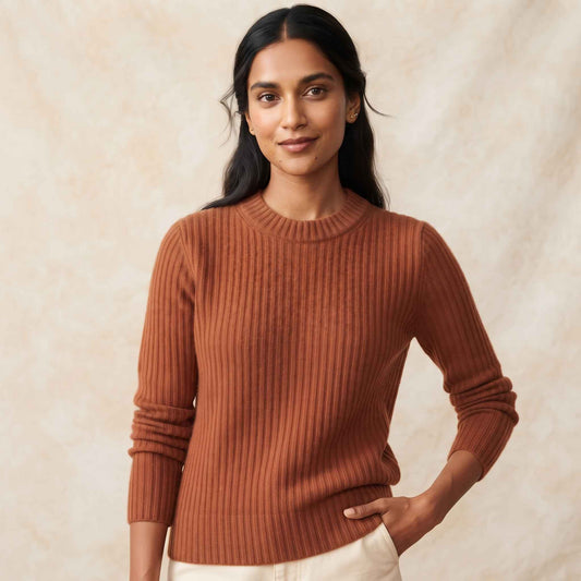 Women's heavyweight ribbed cashmere crewneck sweater in Amber — view 3