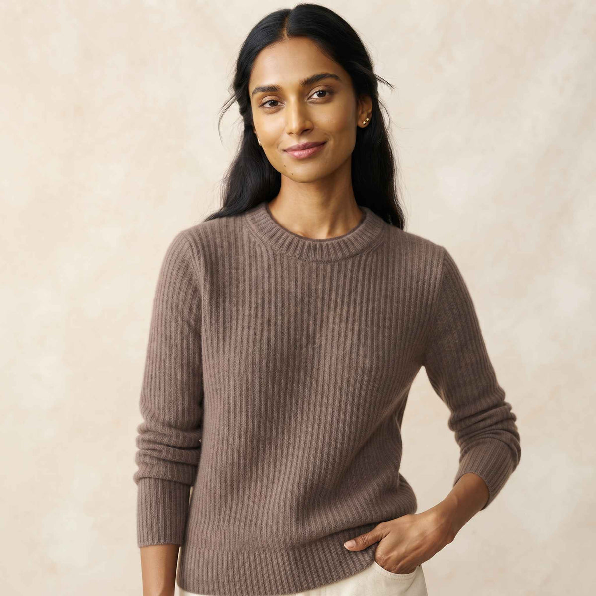 Women's heavyweight ribbed cashmere crewneck sweater in Brown — view 3