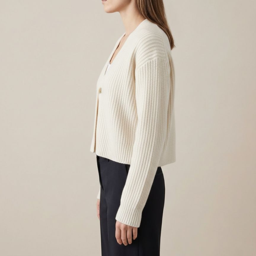 The Lhotse V-Neck Cardigan Chunky Knit Himalayan Cashmere For Women