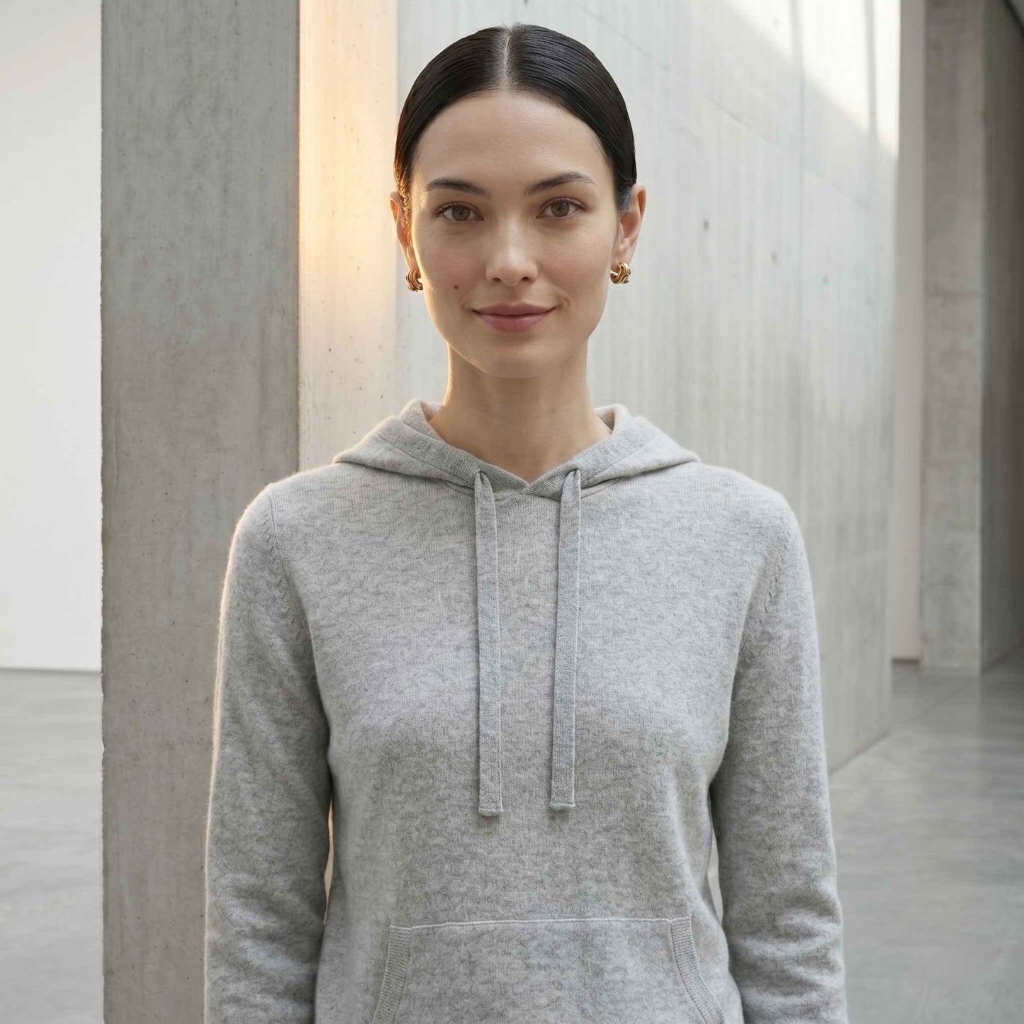 100% Undyed Cashmere Women's Hoodie — Chemical-Free Natural Chyangra Cashmere