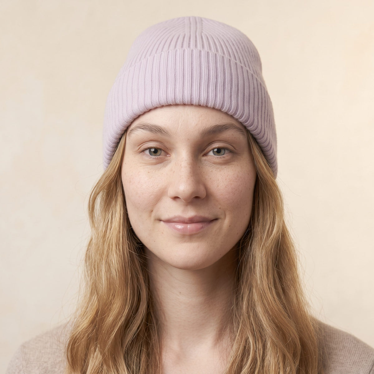 WRLI Women's Cashmere Beanie - Haven Ribbed Lilac 4