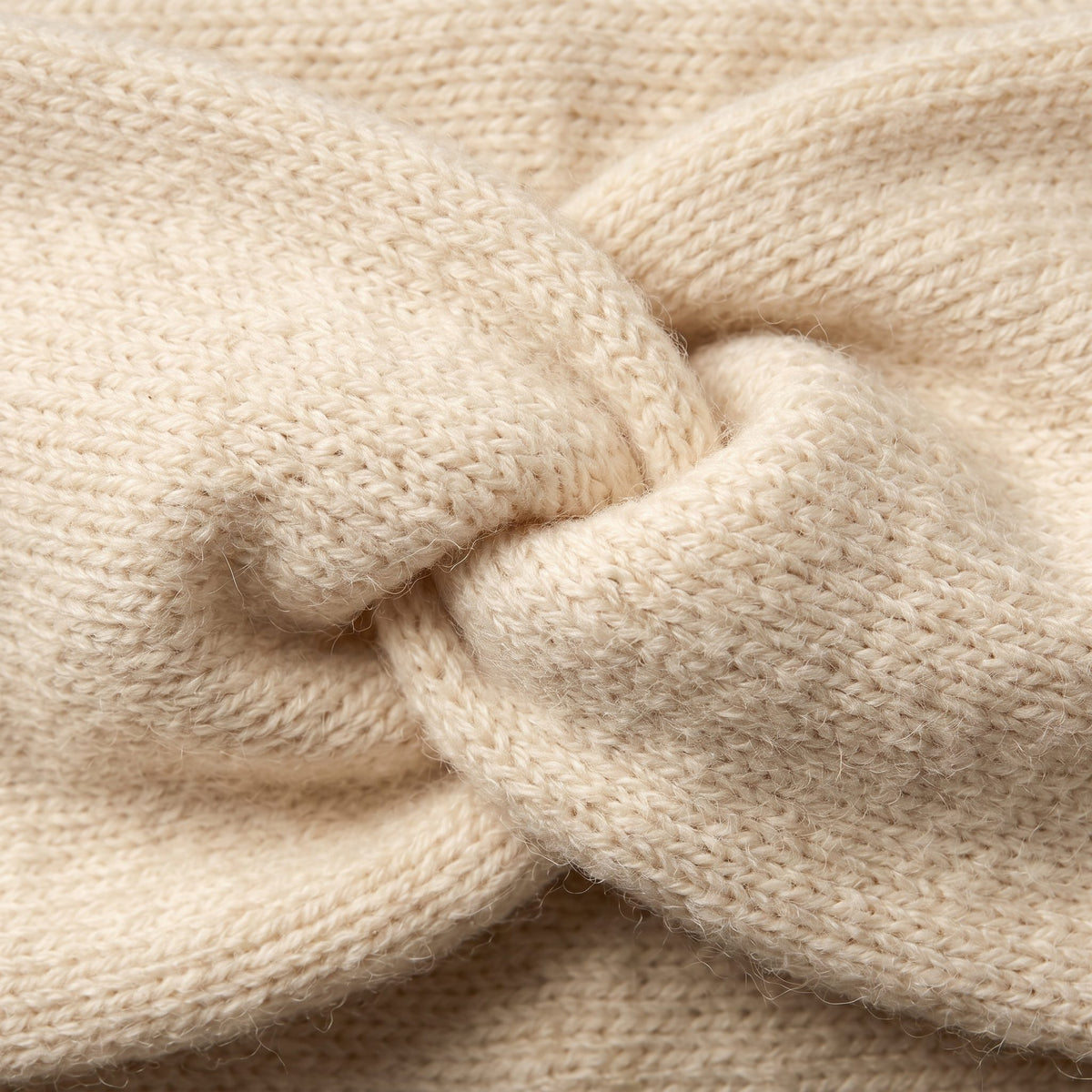 Gomba twisted-front cashmere headband in Off-White, twist detail