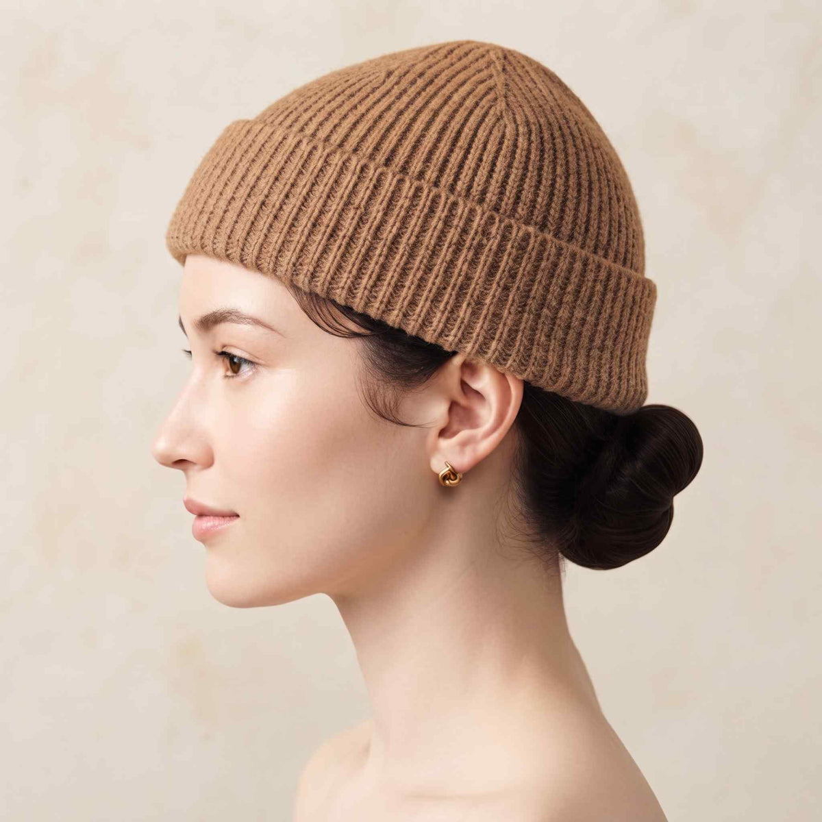 Women's undyed cashmere beanie, natural melange in Toast Melange - view 4