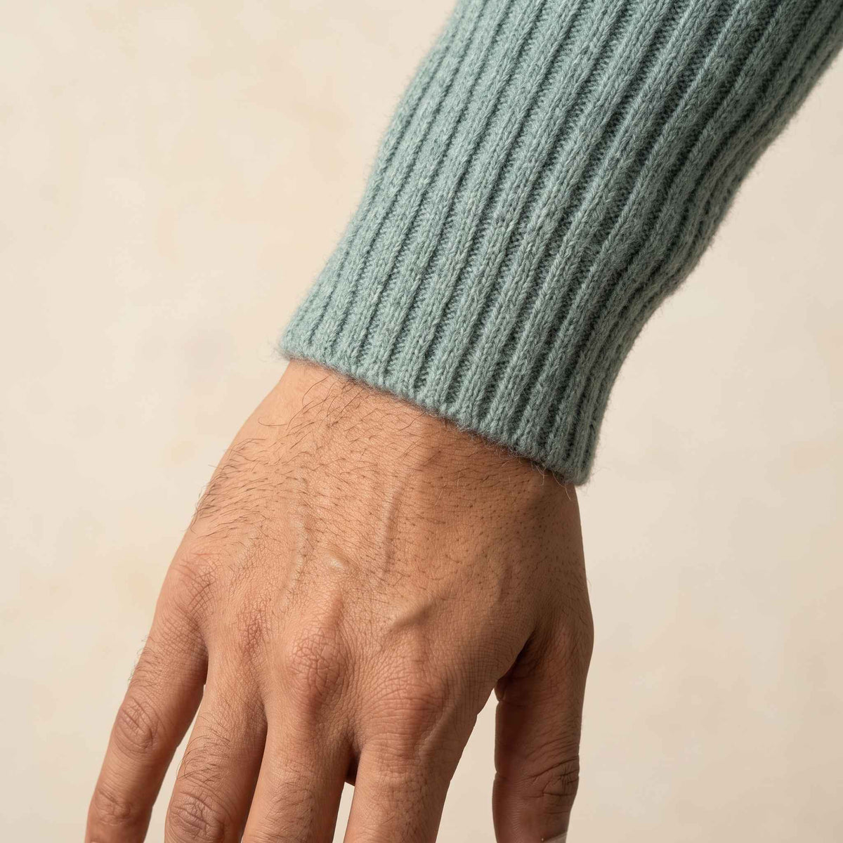 Men's ultra-thick 4-ply cashmere crewneck sweater in Heathered Jade — view 4