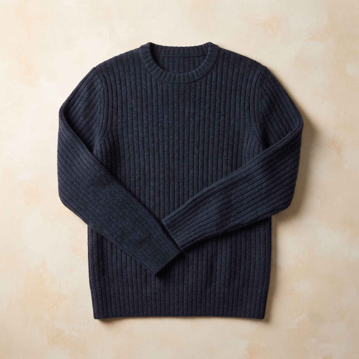 Men's ultra-thick 4-ply cashmere crewneck sweater in Navy Blue — view 4