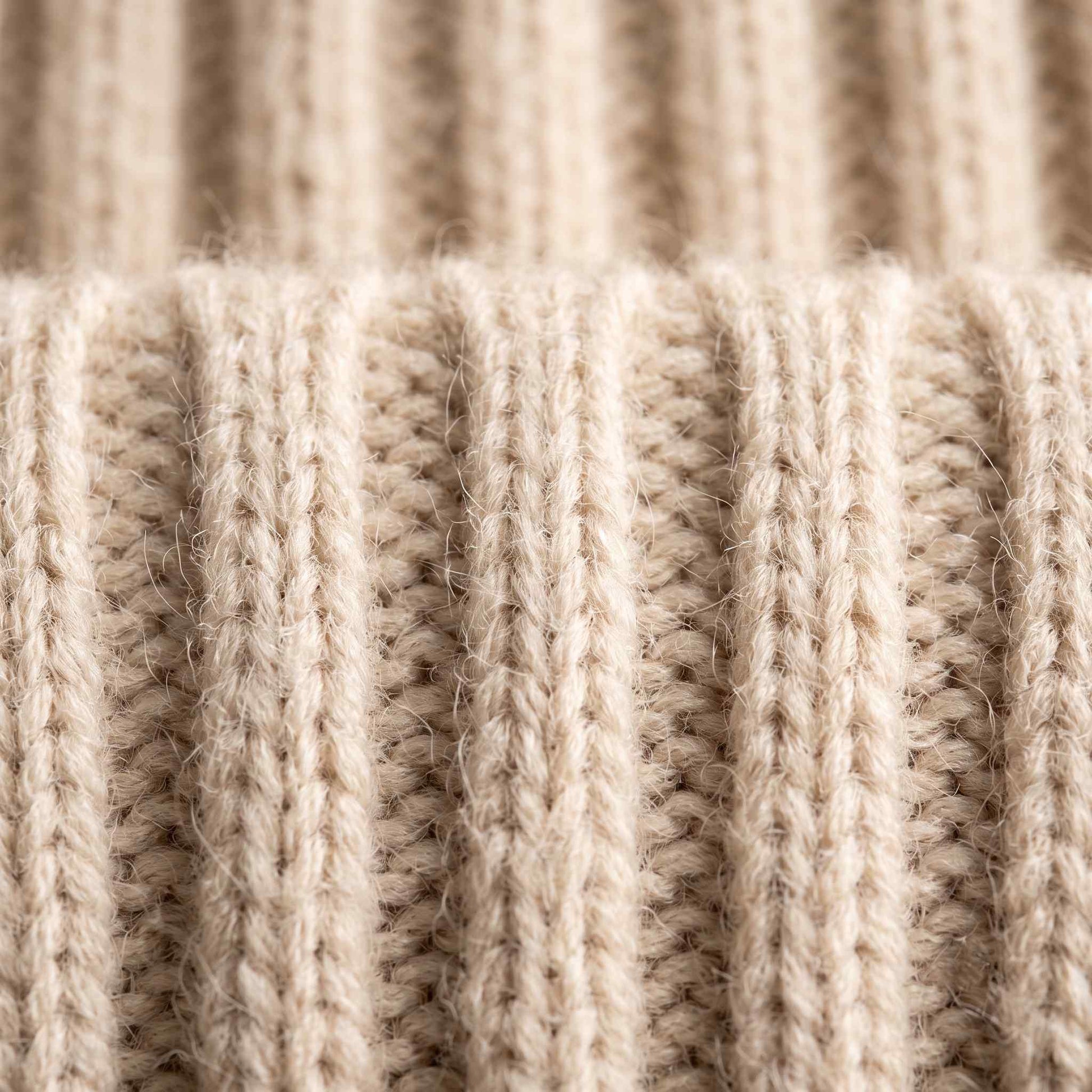 Men's hand-knit ribbed cashmere beanie, Noma in Off White - view 4