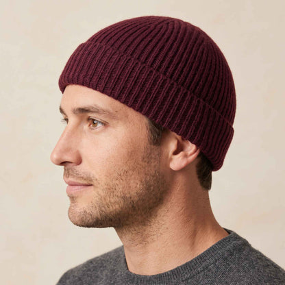 Men's hand-knit ribbed cashmere beanie, Noma in Wine Red - view 3