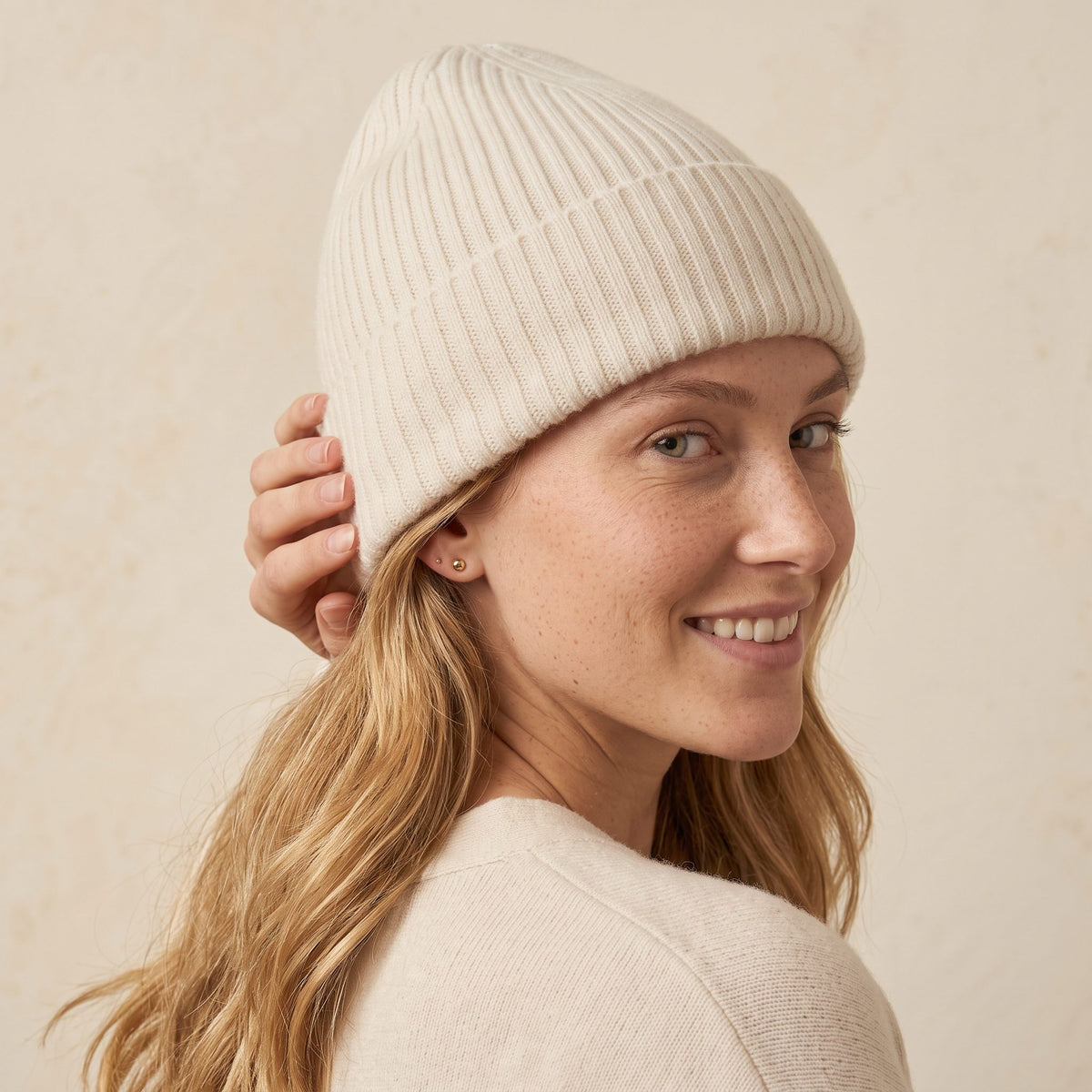 WROW Women's Cashmere Beanie - Haven Ribbed Off-White 6