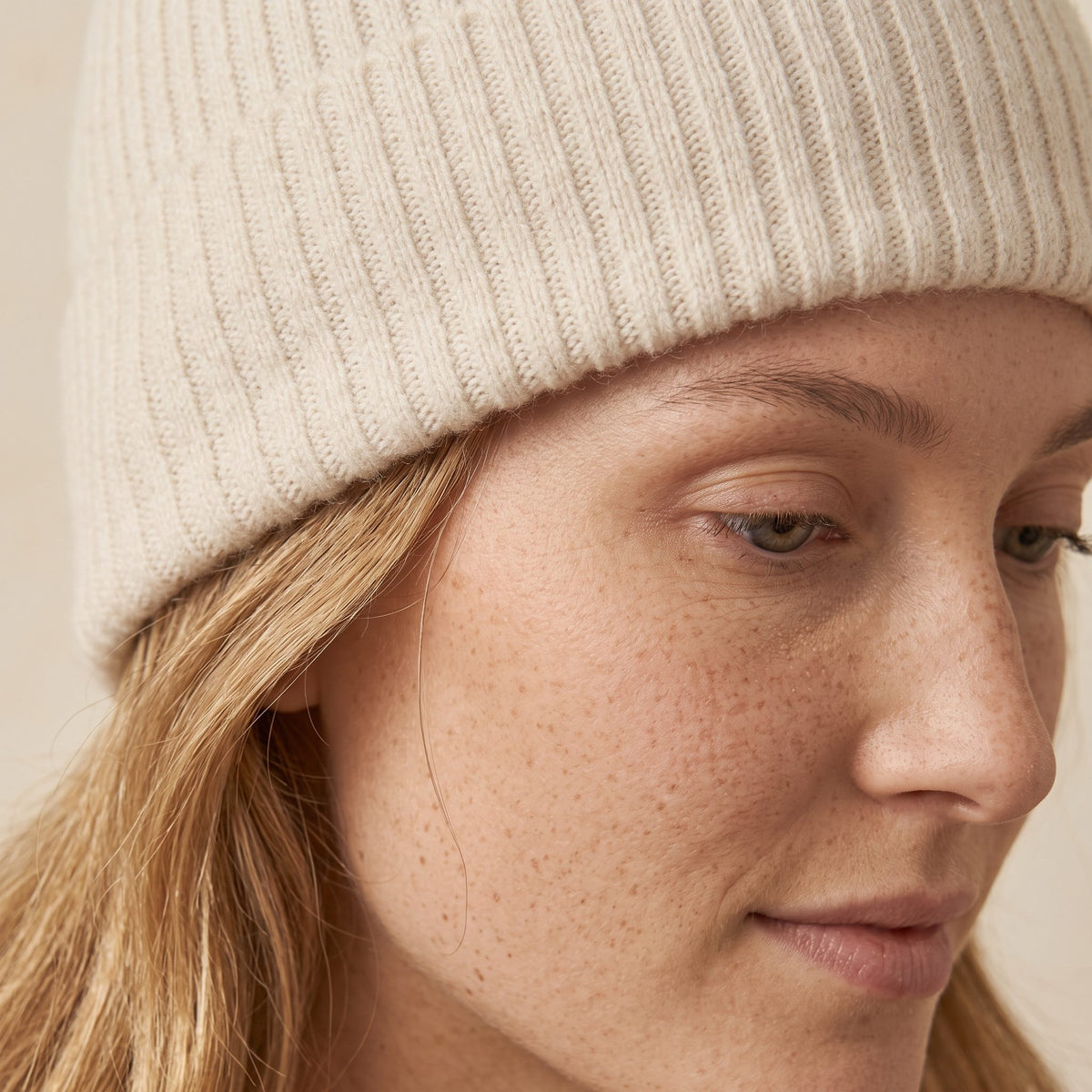 WROW Women's Cashmere Beanie - Haven Ribbed Off-White 7