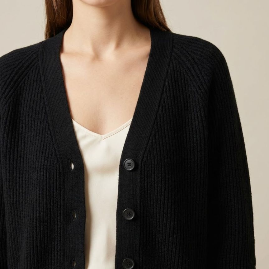 The Lhotse V-Neck Cardigan Chunky Knit Himalayan Cashmere For Women