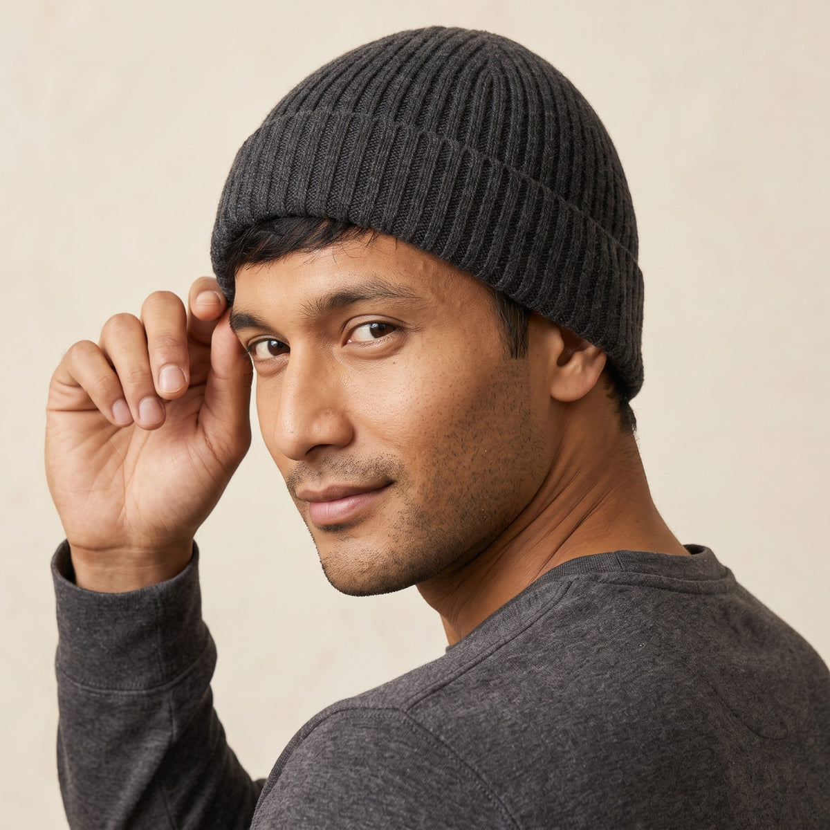HRDM Men's Undyed Cashmere Beanie - Haven Ribbed Dark Grey Melange 6