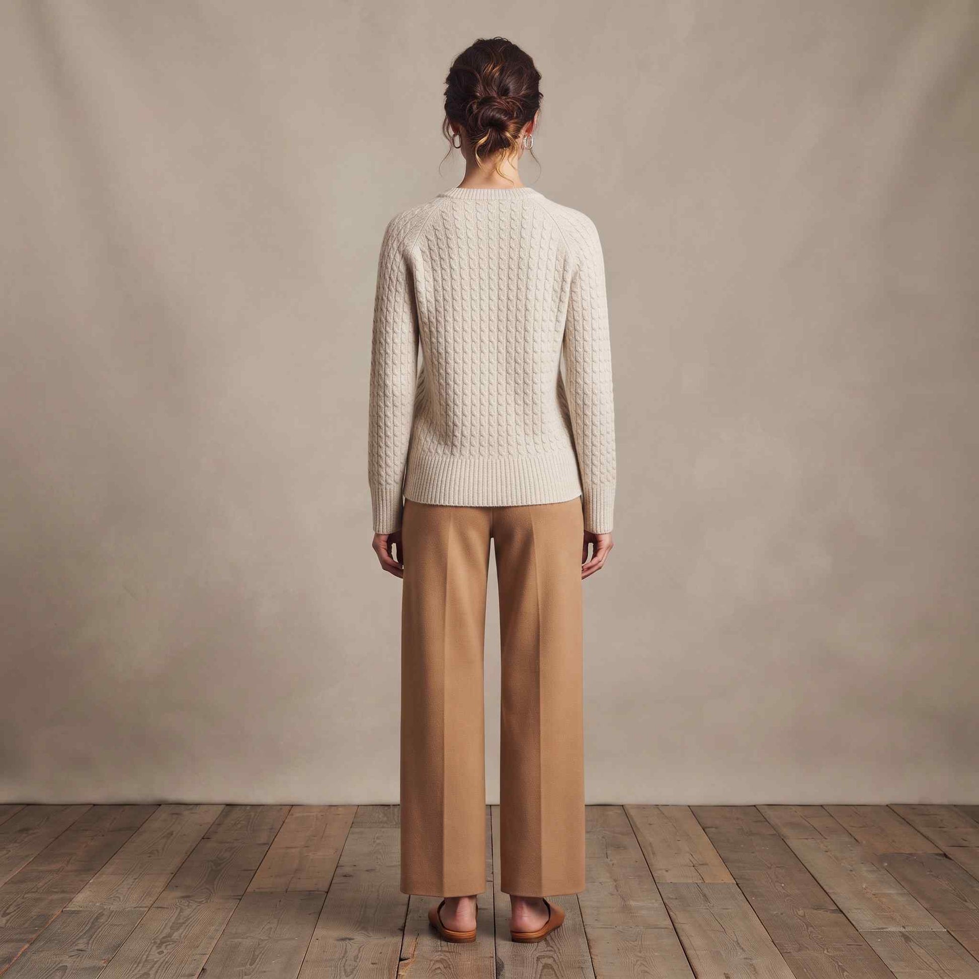 Women's cable-knit cashmere crewneck sweater, Grace in Off white - view 4