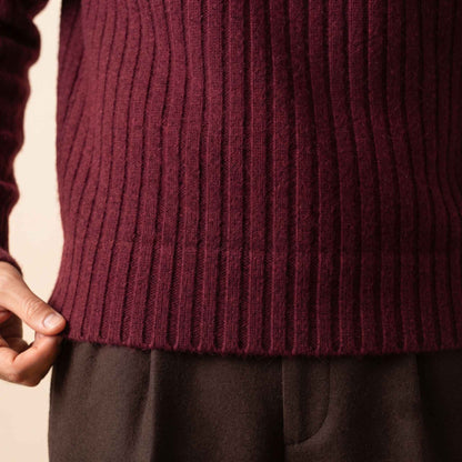 Men's ultra-thick 4-ply cashmere crewneck sweater in Wine Red — view 5