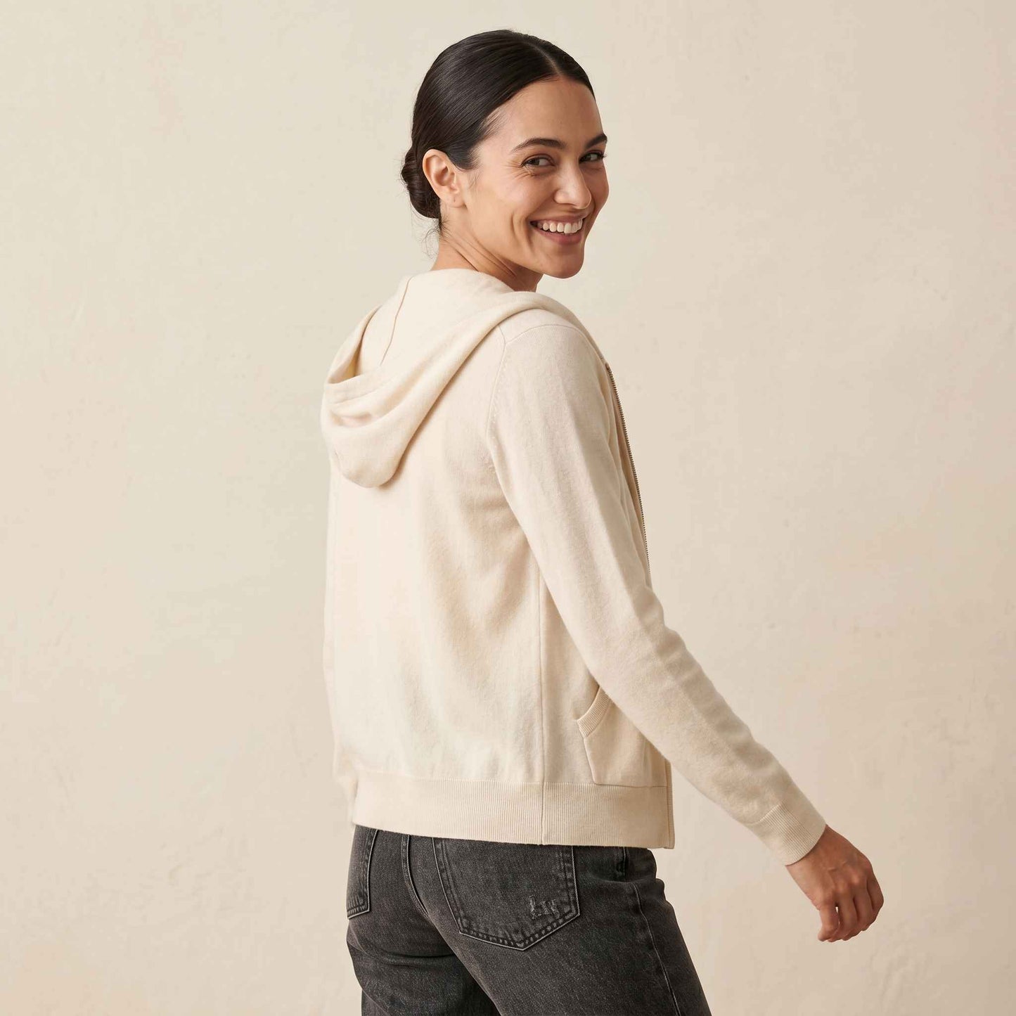 100% Cashmere Women's Zip Hoodie — 12-Gauge 2-Ply 16-Micron Himalayan Cashmere