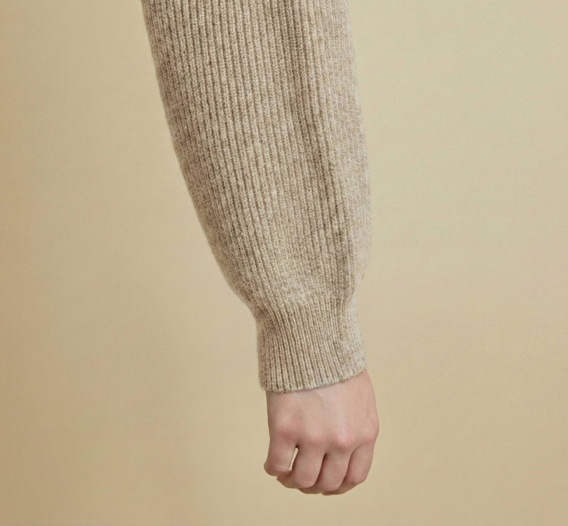 The Lhotse V-Neck Cardigan Undyed Himalayan Cashmere For Women
