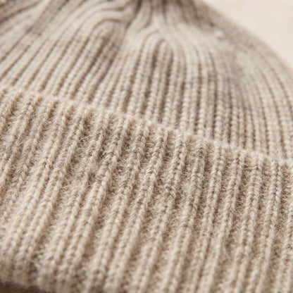 Women's undyed cashmere beanie, natural melange in Oatmeal Melange - view 5
