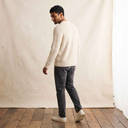 Men's ultra-thick 4-ply cashmere crewneck sweater in Off White — view 5