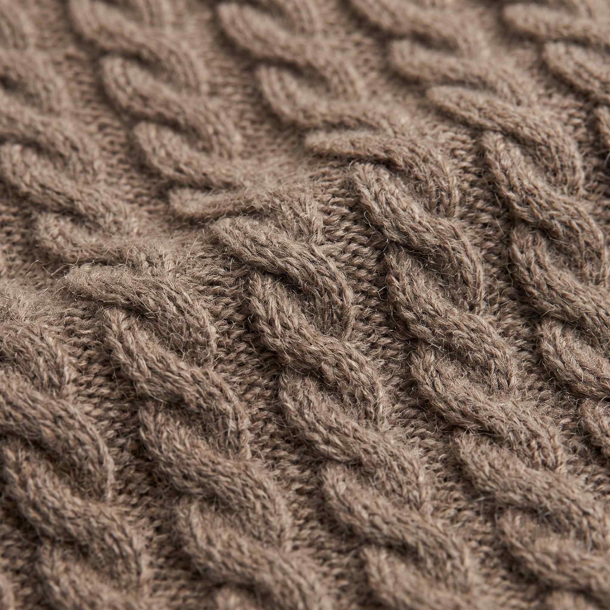 Women's cable-knit cashmere crewneck sweater, Grace in Brown - view 5