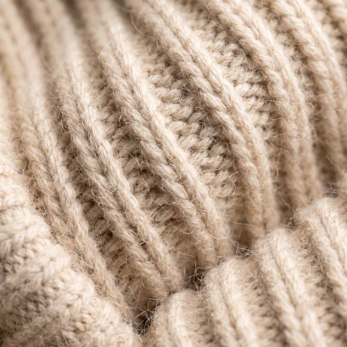 Men's hand-knit ribbed cashmere beanie, Noma in Off White - view 5