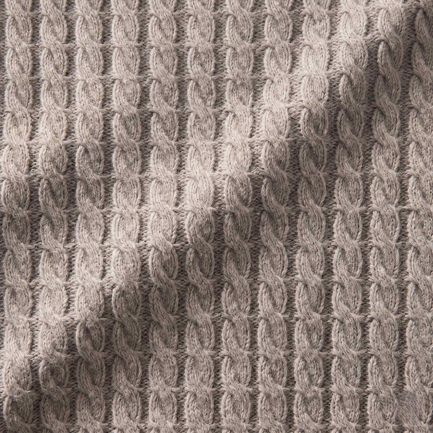 Men's cable-knit cashmere sweater, Atlas in Fog - view 5