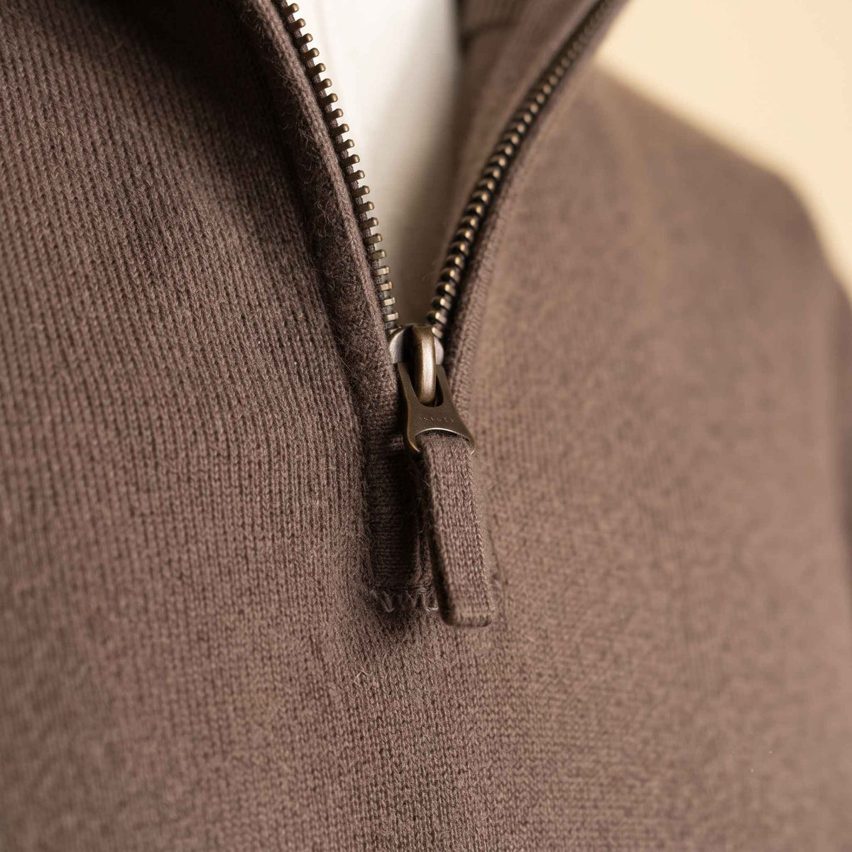 Men's cashmere half-zip sweater, Embrace in Brown - view 4