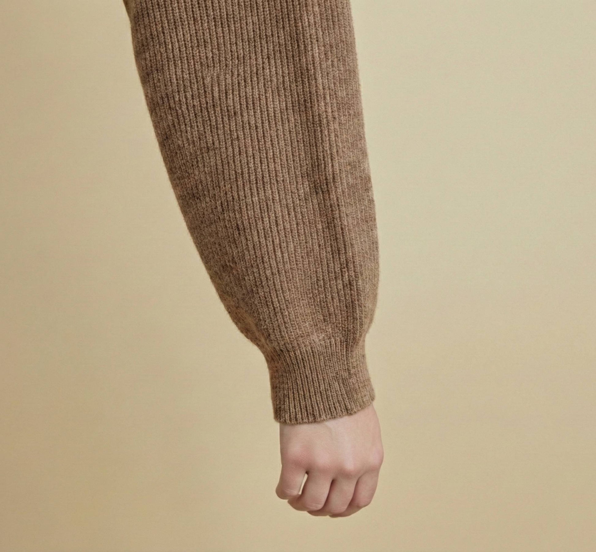 The Lhotse V-Neck Cardigan Undyed Himalayan Cashmere For Women