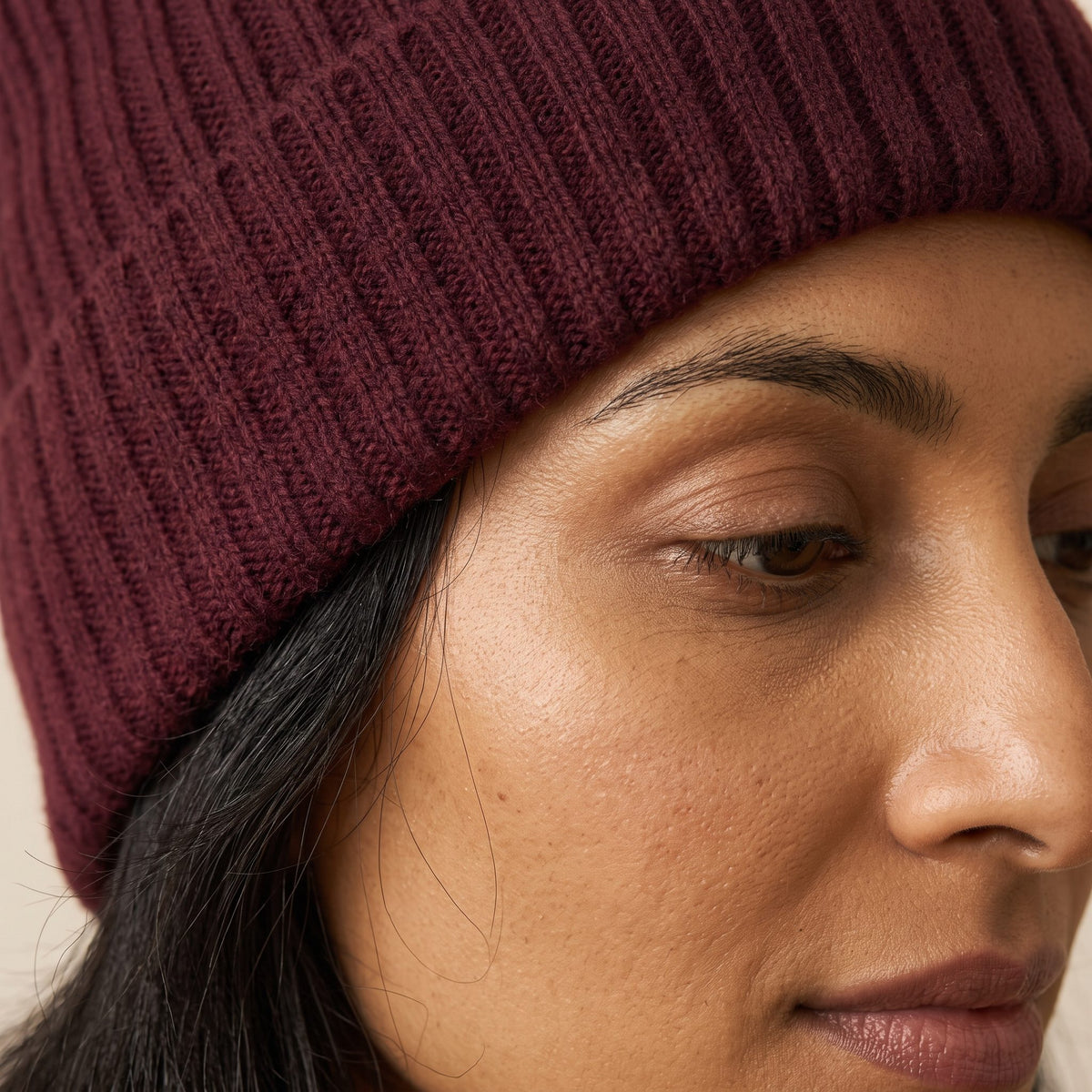 WRWR Women's Cashmere Beanie - Haven Ribbed Wine Red 6