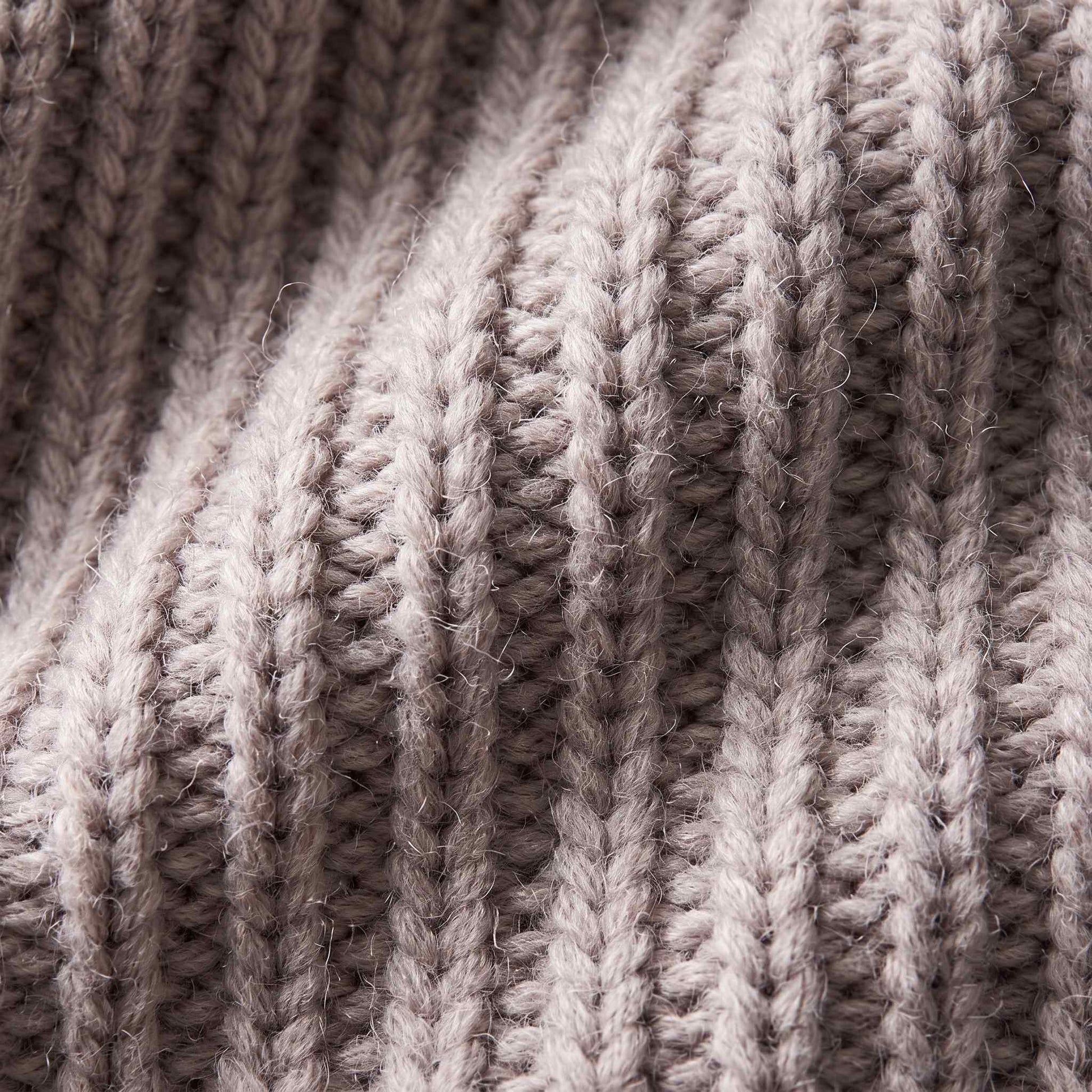 Men's hand-knit ribbed cashmere beanie, Noma in Fog - view 4