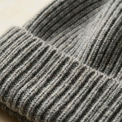 Women's undyed cashmere beanie, natural melange in Mid Grey Melange - view 6