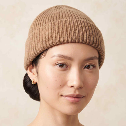 Women's undyed cashmere beanie, natural melange in Toast Melange - view 6
