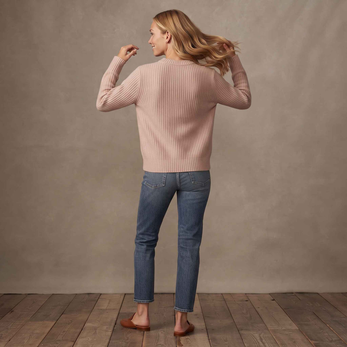 Women's heavyweight ribbed cashmere crewneck sweater in Blush Pink — view 6