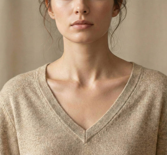 The Original V-Neck | 100% Undyed Cashmere (200g)