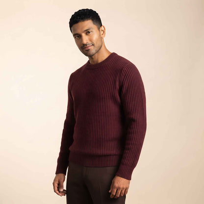 Men's ultra-thick 4-ply cashmere crewneck sweater in Wine Red — view 6
