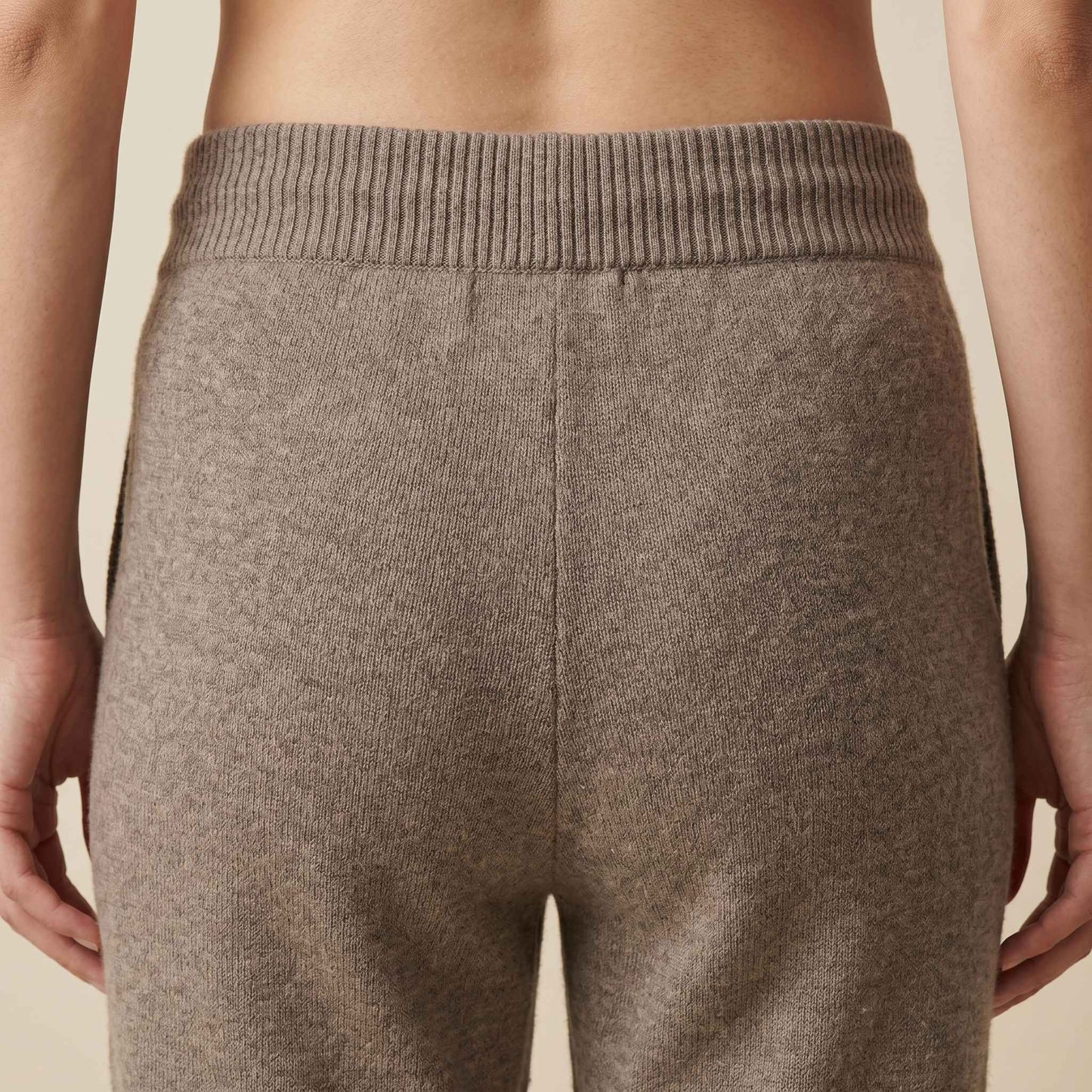 The Zenith Natural Jogger Undyed Himalayan Cashmere For Women