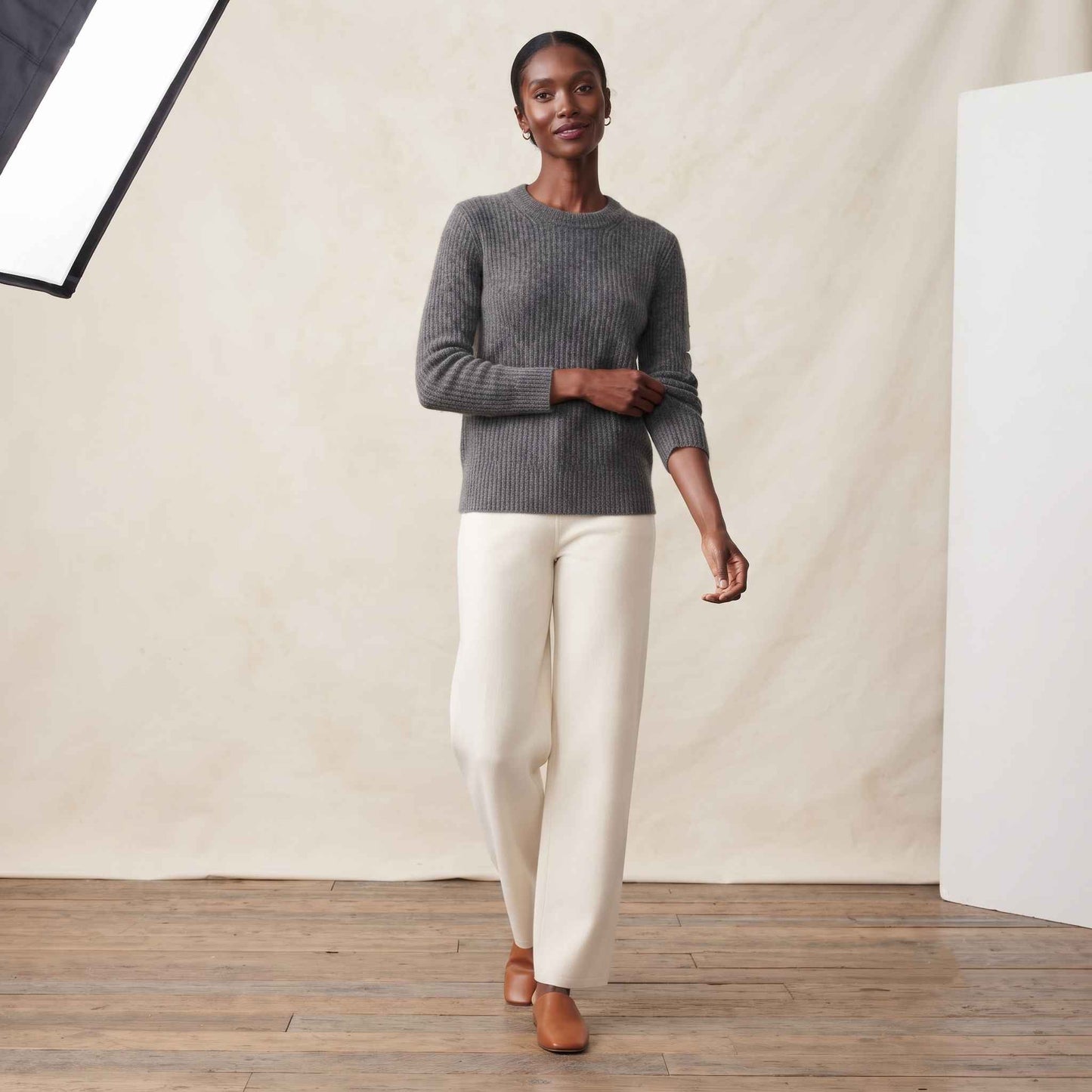 Women's Cashmere Sweater - Ella Ribbed in Mid Grey Melange - view 4