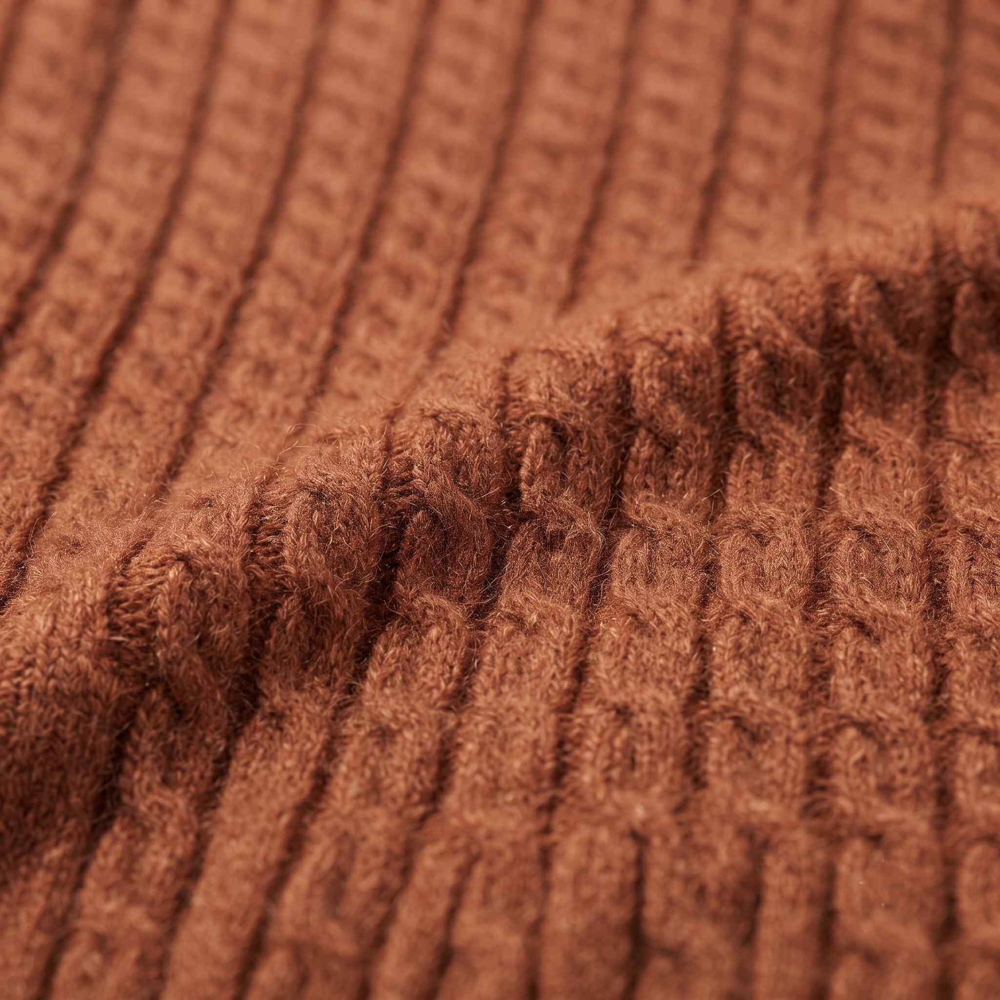Women's cable-knit cashmere crewneck sweater, Grace in Amber - view 4