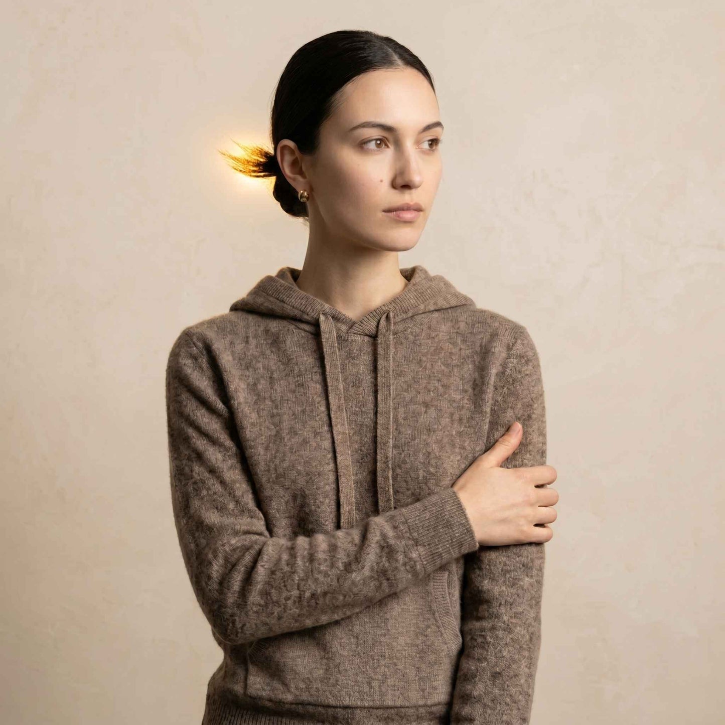 100% Undyed Cashmere Women's Hoodie — Chemical-Free Natural Chyangra Cashmere
