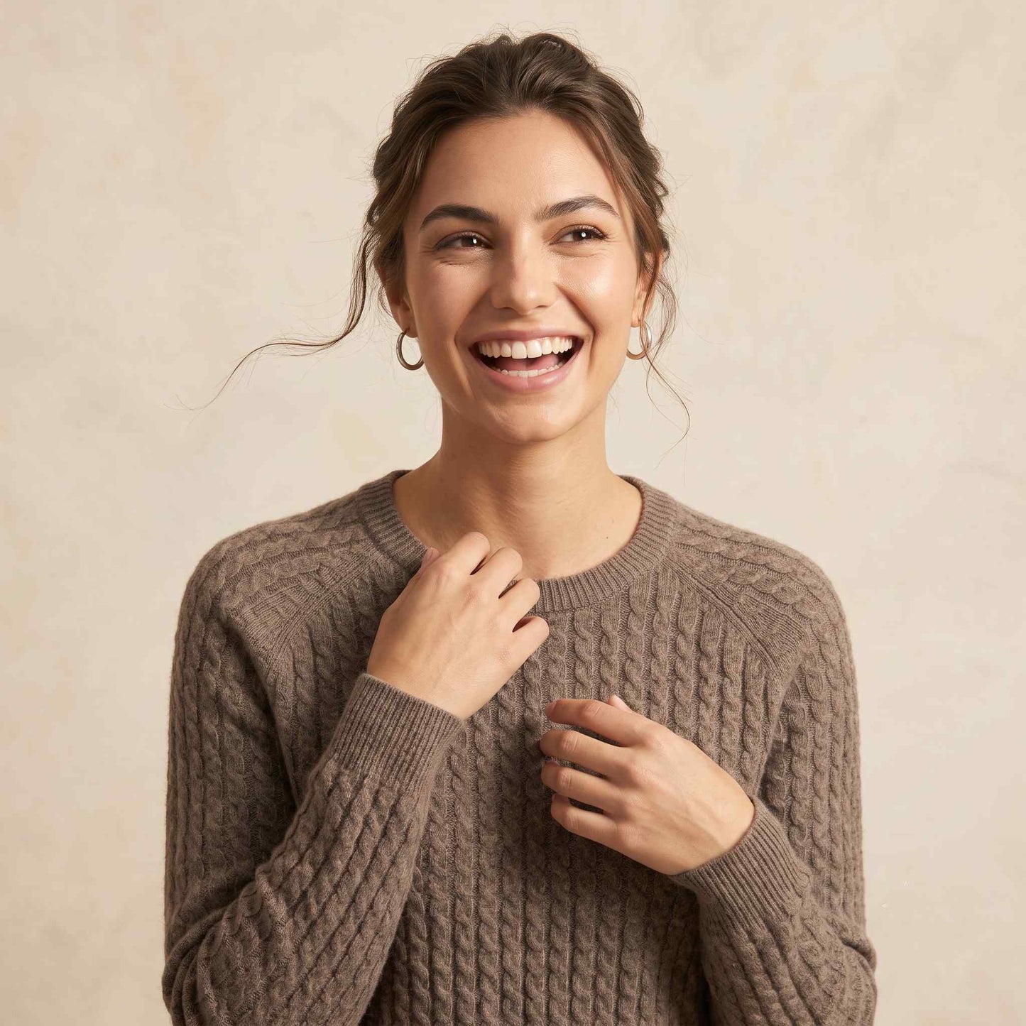 Women's cable-knit cashmere crewneck sweater, Grace in Brown - view 2