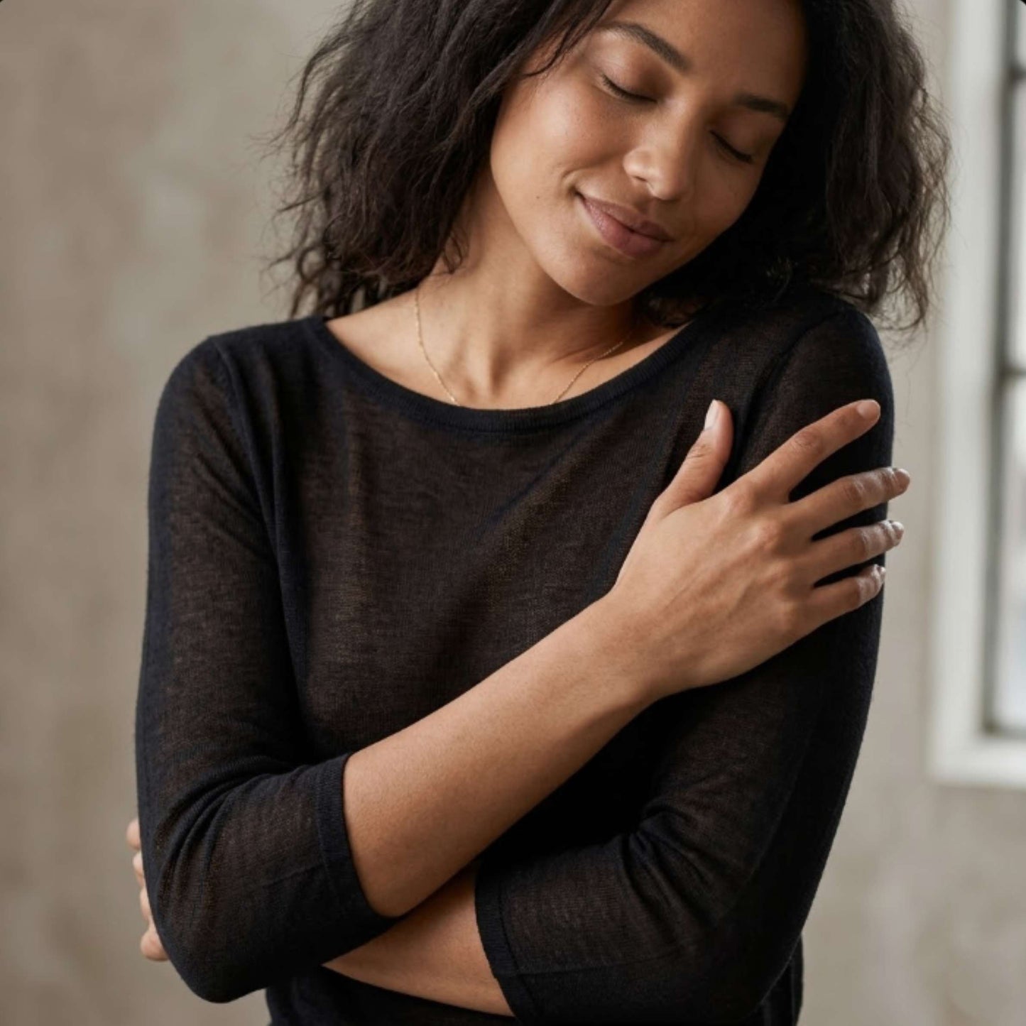 Pure Cashmere Gossamer Boatneck Top With 3/4 Sleeve For Women - Black 1