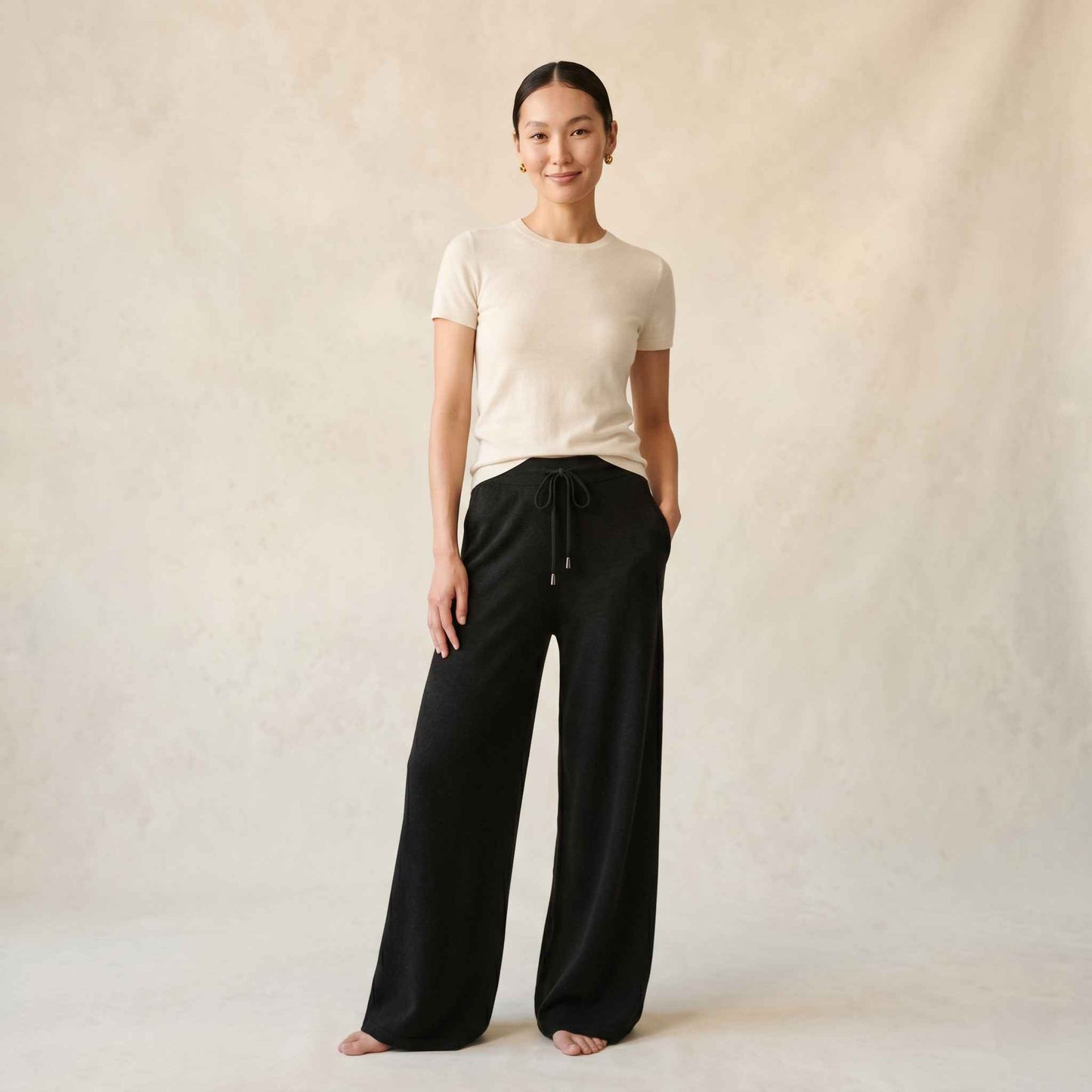 The Zenith Pure Himalayan Cashmere Sweatpant For Women - Black 1
