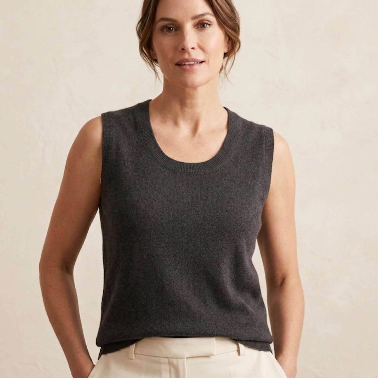 Pure Cashmere Sleeveless Shell Top | Crewneck Tank | Handcrafted in Nepal | Lumusae