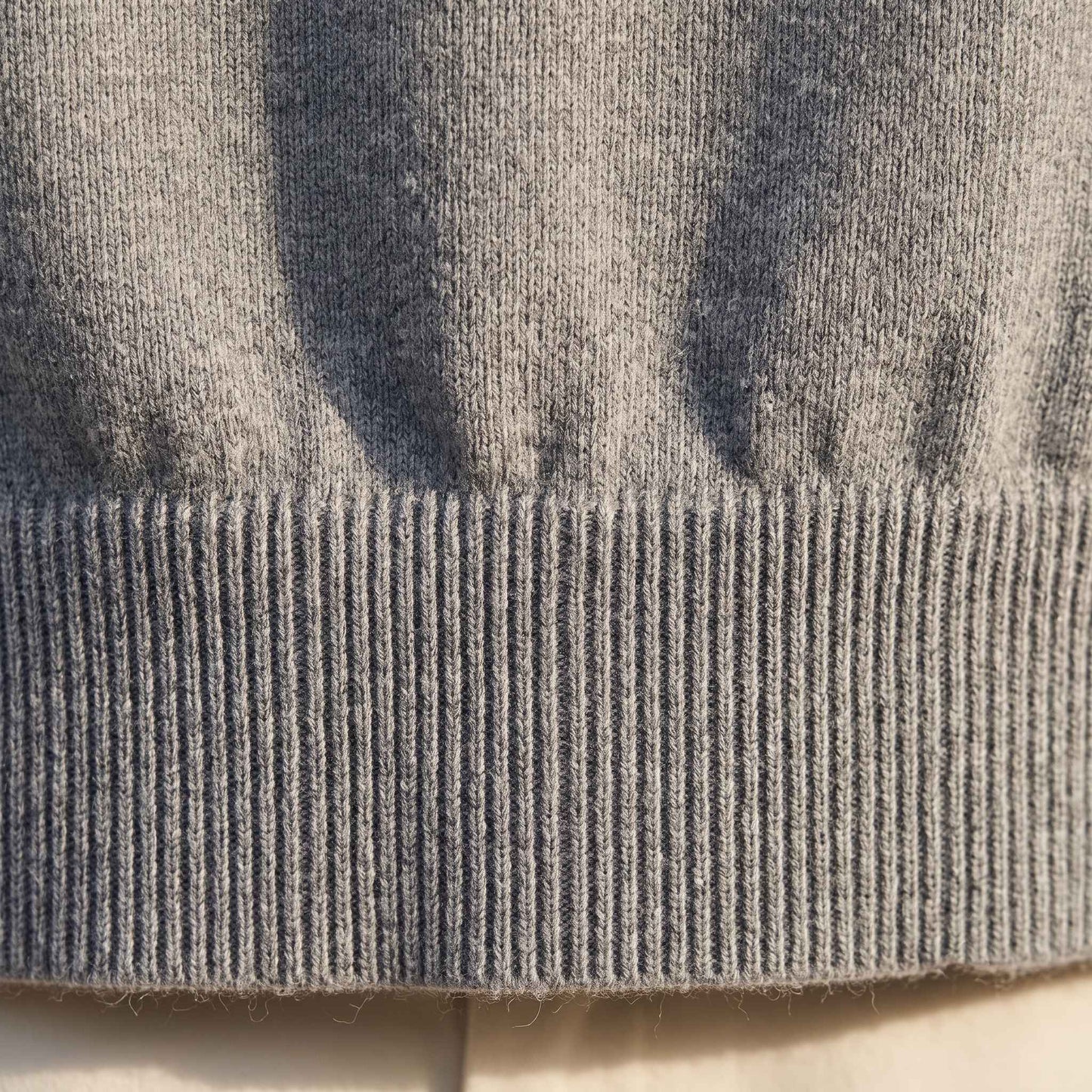 Men's undyed cashmere quarter-zip sweater, Executive in Mid Grey Melange - view 5