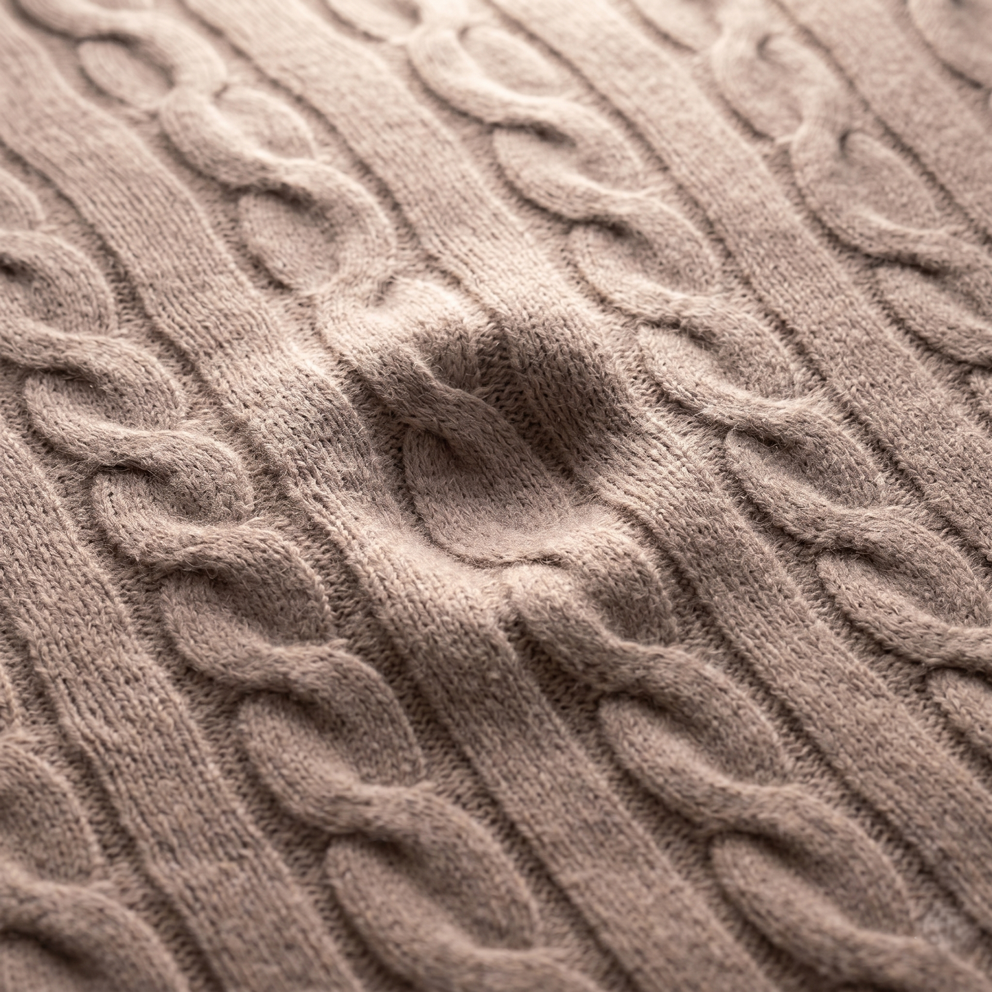 Heirloom Cable-Knit Pure Himalayan Cashmere Throw