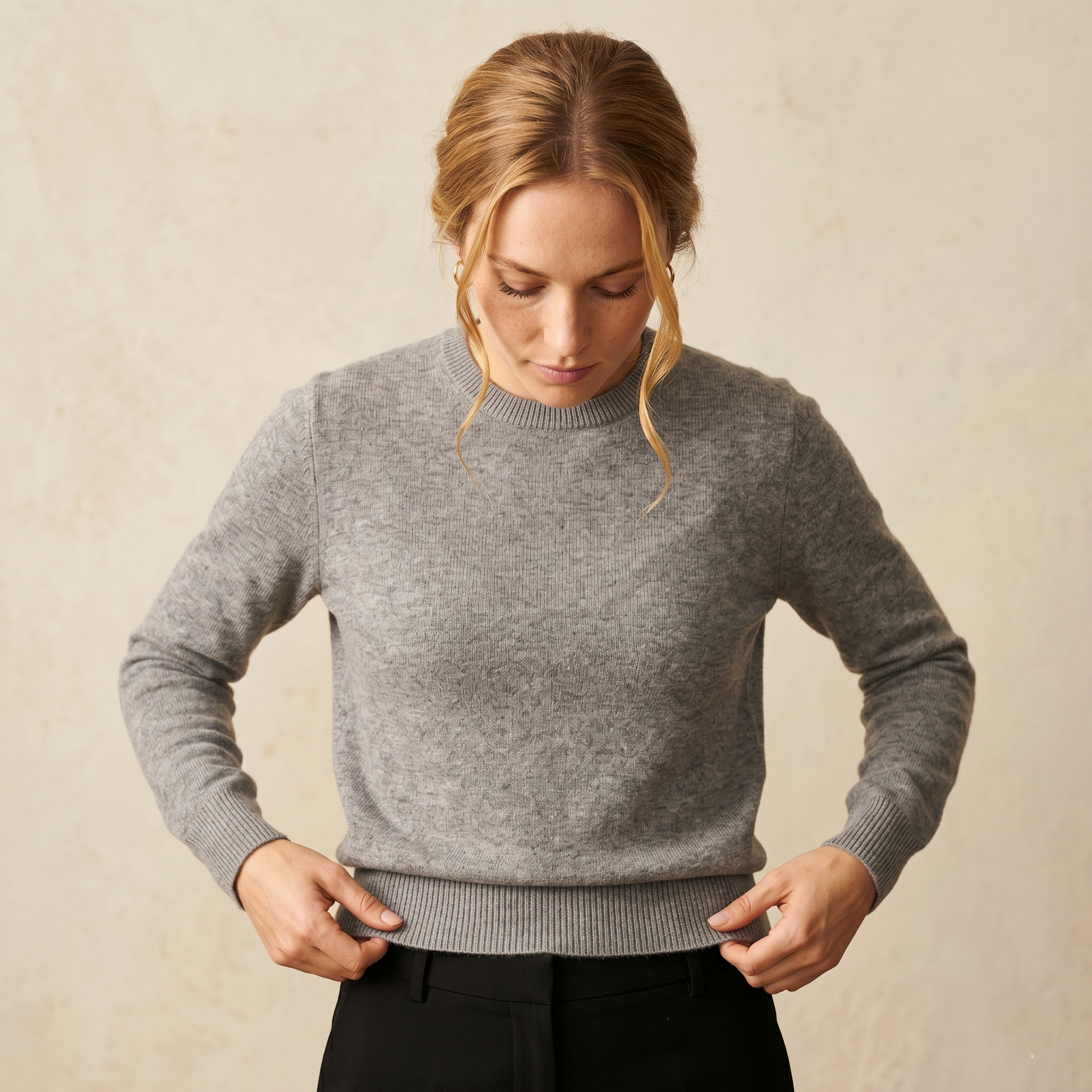 Crewneck Undyed Cashmere Sweater For Women