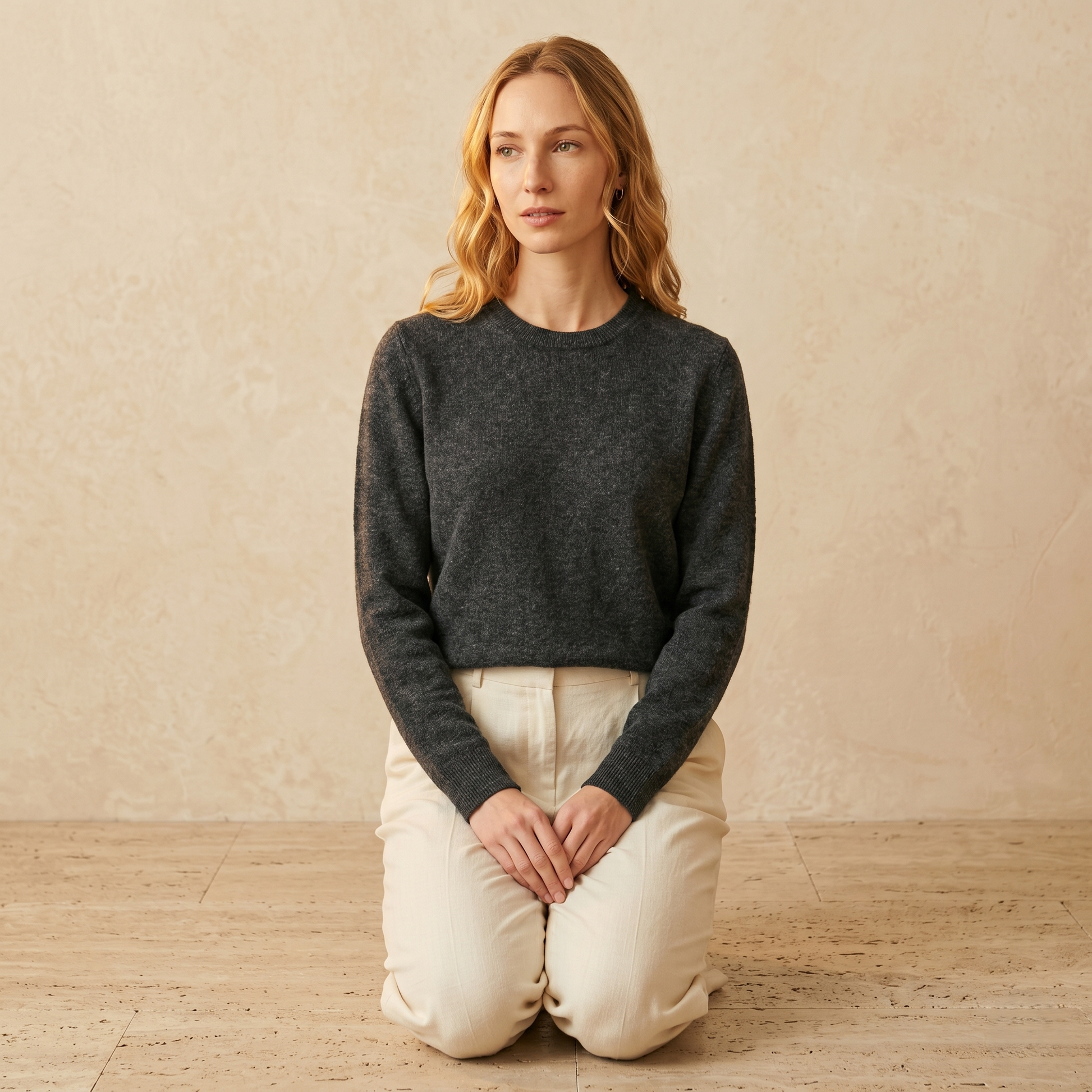 Crewneck Undyed Cashmere Sweater For Women